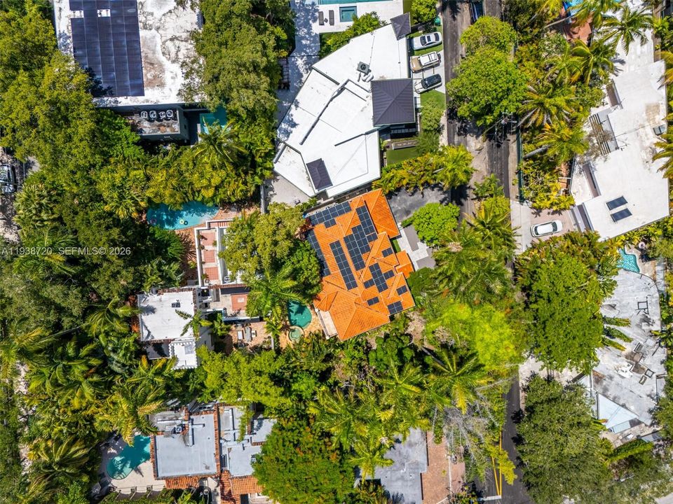 For Sale: $3,100,000 (5 beds, 4 baths, 3439 Square Feet)