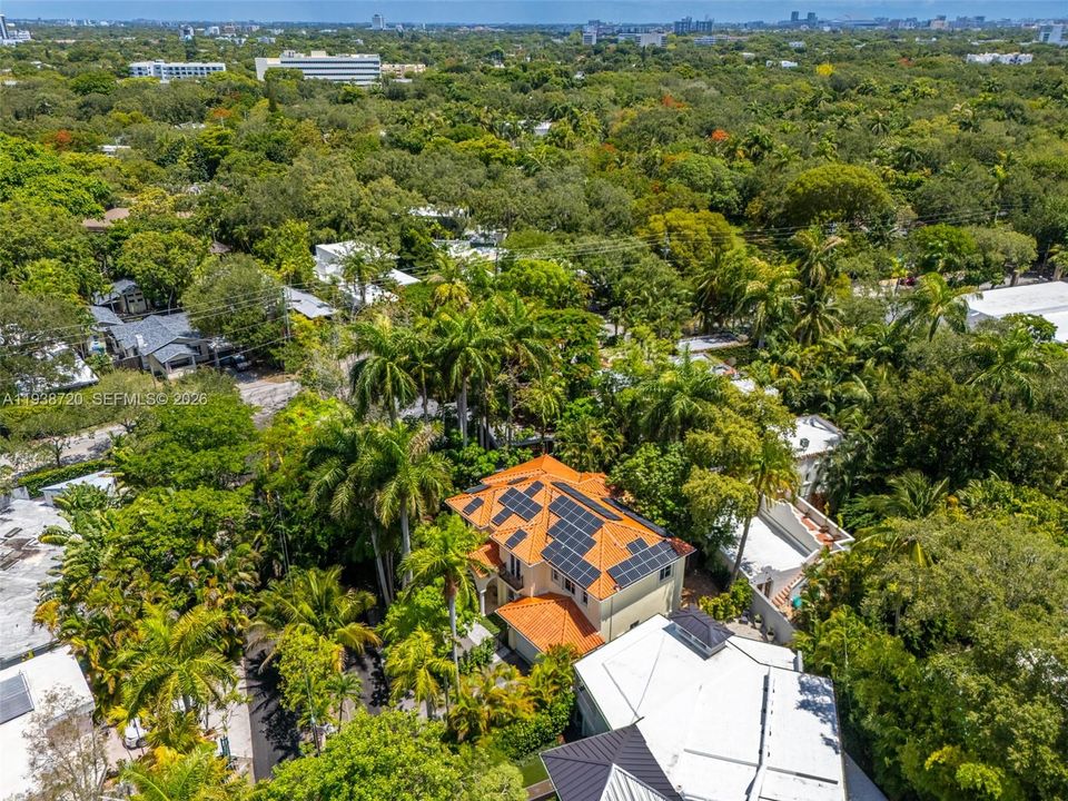 For Sale: $3,100,000 (5 beds, 4 baths, 3439 Square Feet)