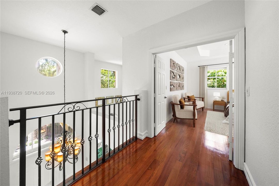 For Sale: $3,100,000 (5 beds, 4 baths, 3439 Square Feet)