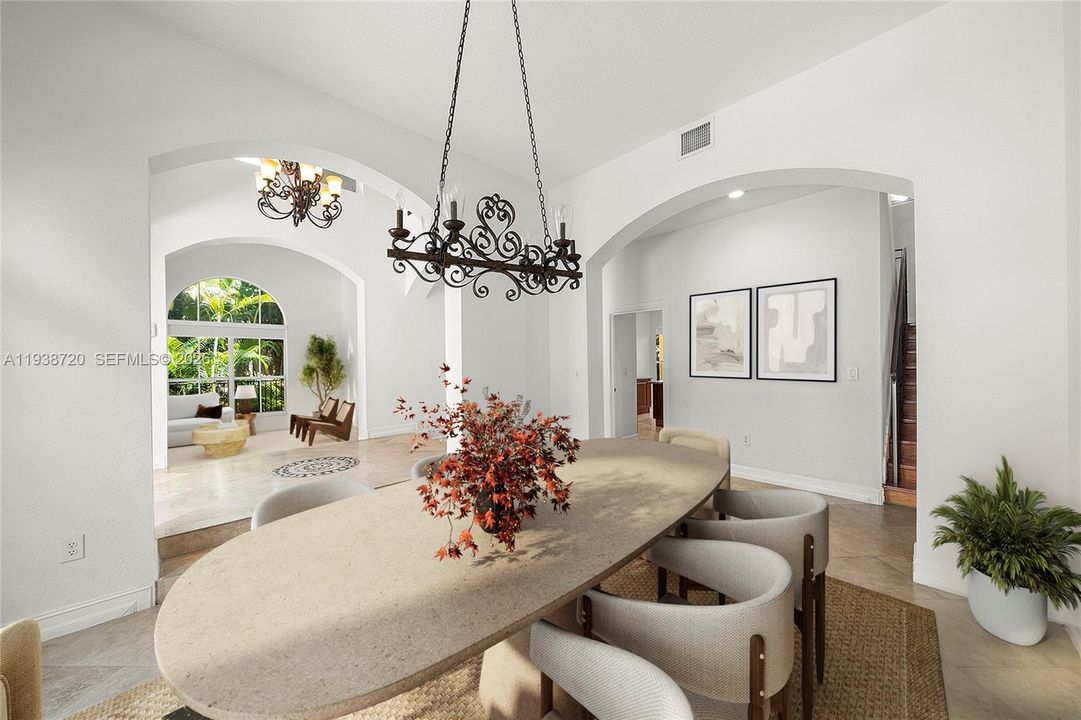 For Sale: $3,100,000 (5 beds, 4 baths, 3439 Square Feet)