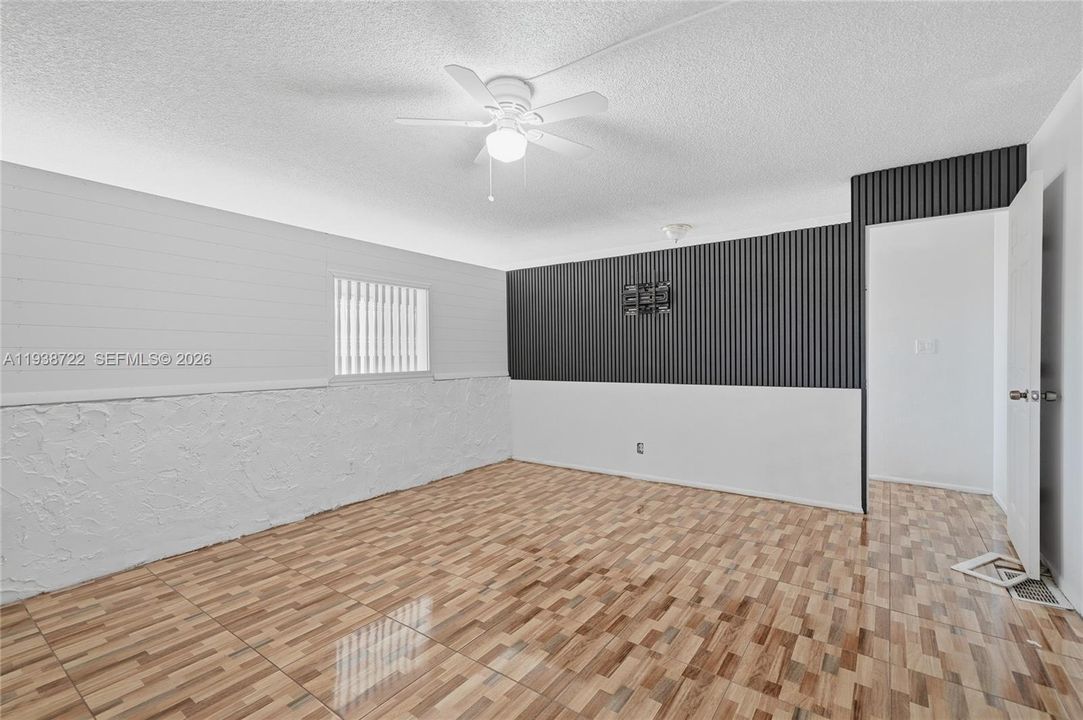 Activo con contrato: $135,000 (1 camas, 1 baños, 982 Pies cuadrados)