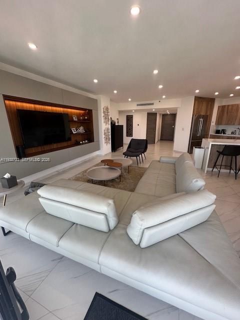 For Sale: $1,450,000 (3 beds, 3 baths, 2360 Square Feet)