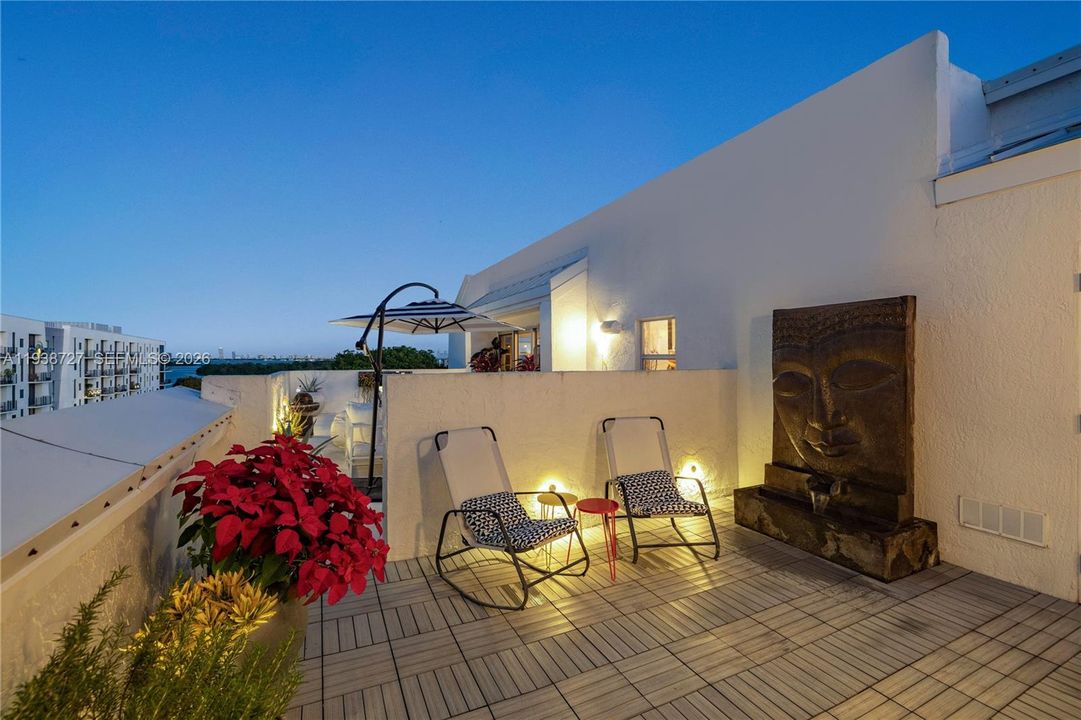 For Sale: $995,000 (4 beds, 4 baths, 2147 Square Feet)