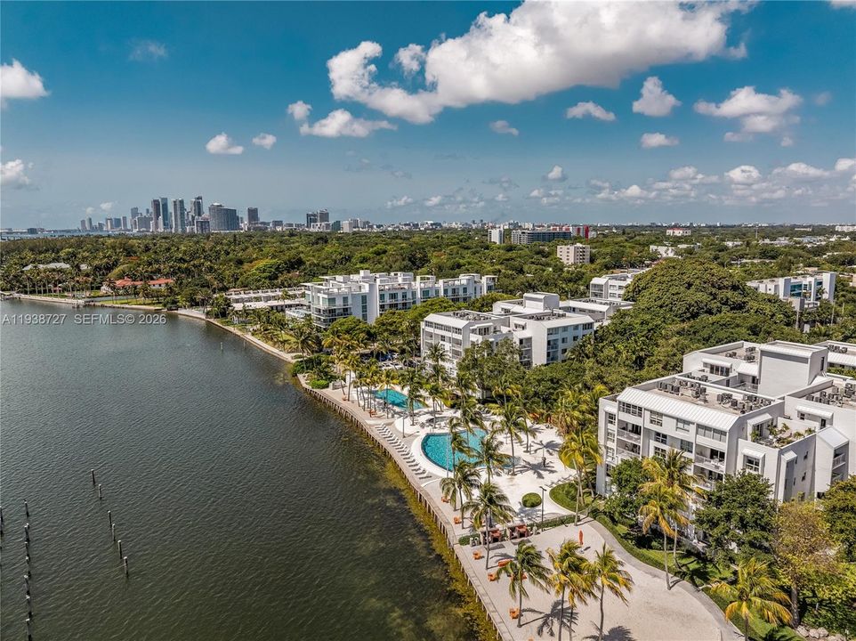 For Sale: $995,000 (4 beds, 4 baths, 2147 Square Feet)