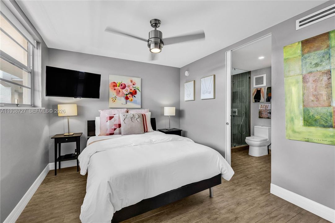 For Sale: $995,000 (4 beds, 4 baths, 2147 Square Feet)