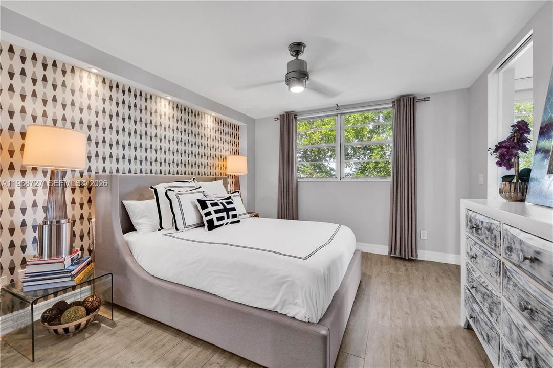 For Sale: $995,000 (4 beds, 4 baths, 2147 Square Feet)