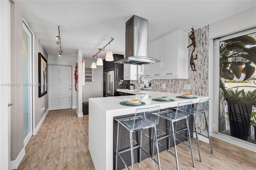 For Sale: $995,000 (4 beds, 4 baths, 2147 Square Feet)