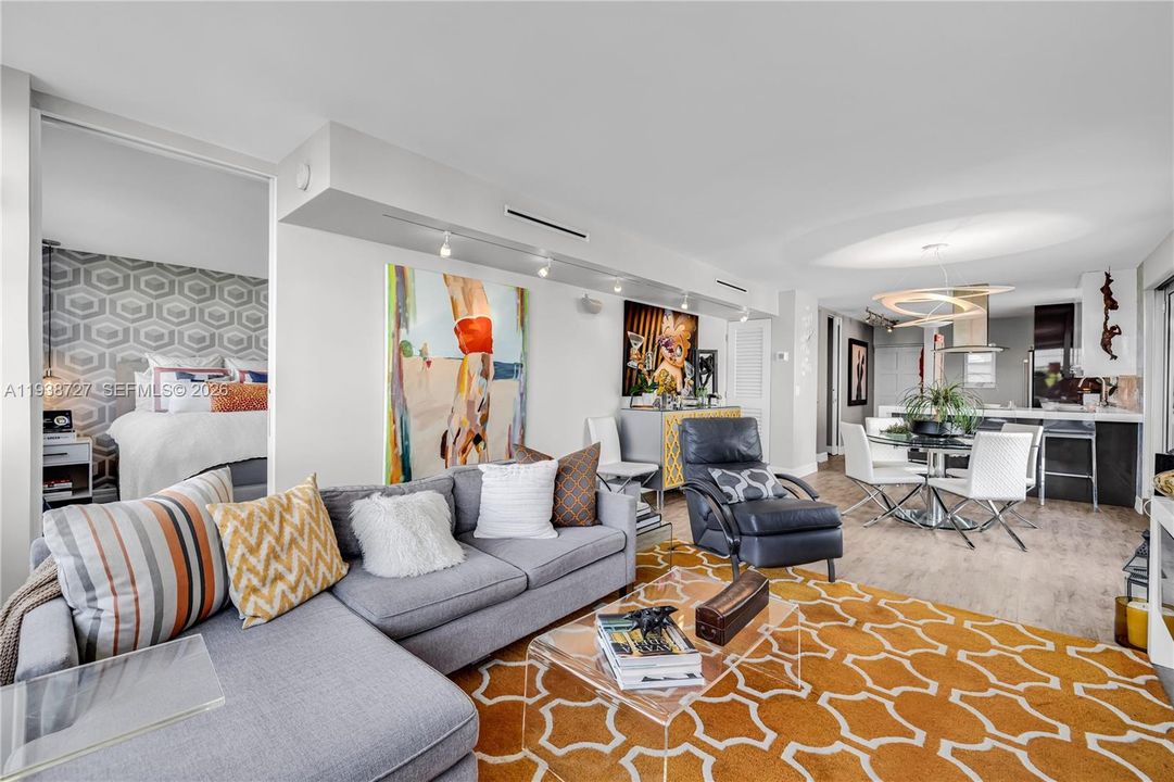 For Sale: $995,000 (4 beds, 4 baths, 2147 Square Feet)