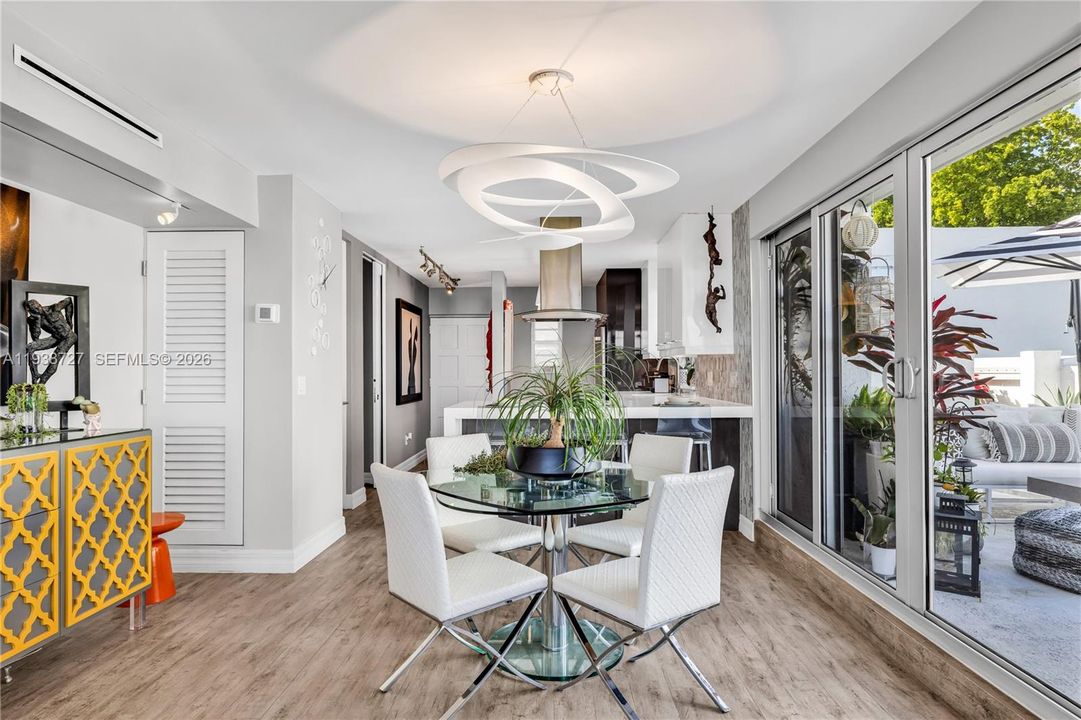 For Sale: $995,000 (4 beds, 4 baths, 2147 Square Feet)