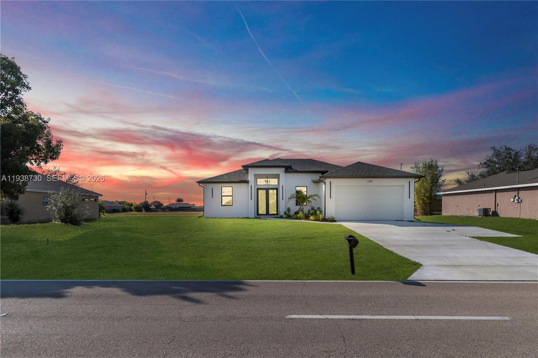 For Sale: $390,000 (4 beds, 2 baths, 1668 Square Feet)