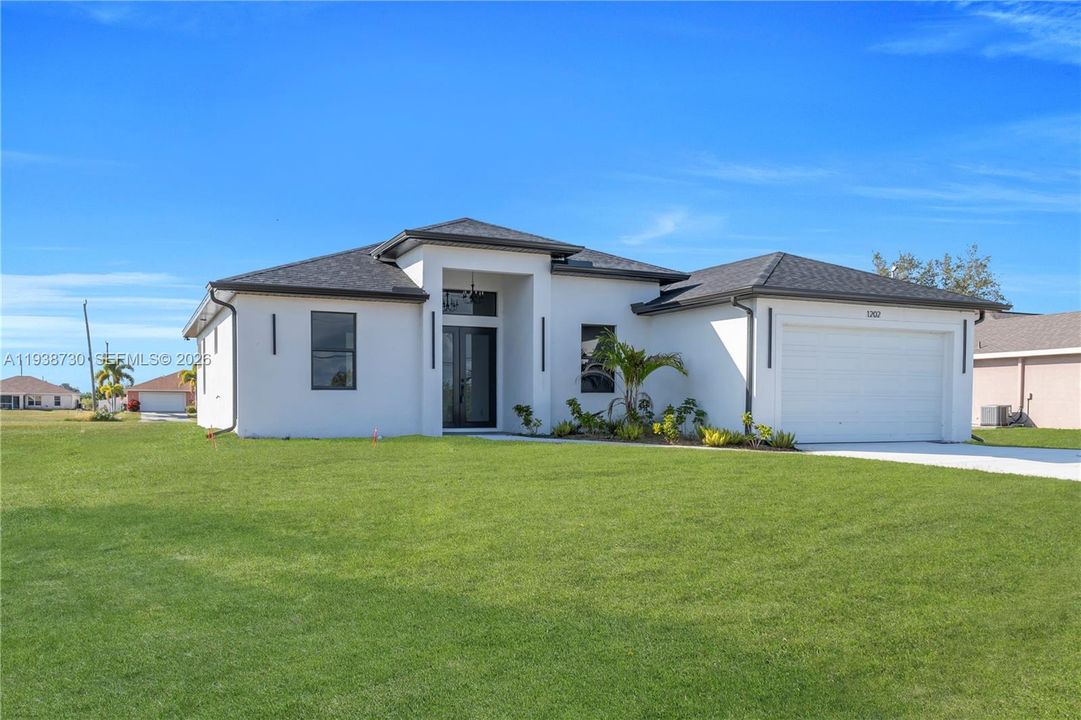 For Sale: $390,000 (4 beds, 2 baths, 1668 Square Feet)