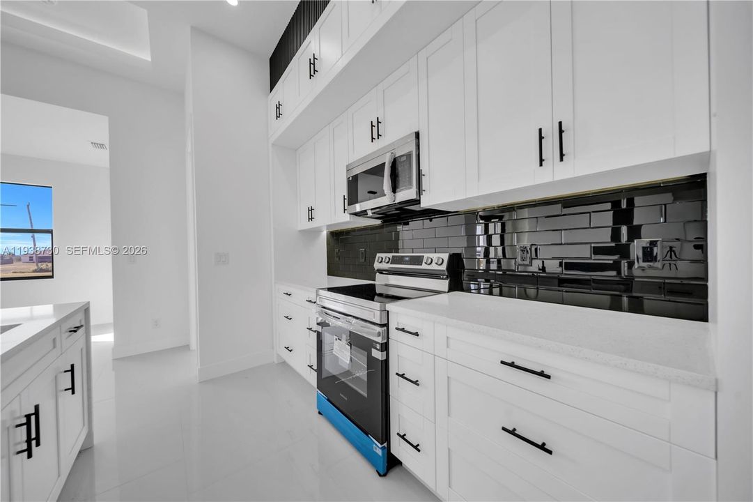 For Sale: $390,000 (4 beds, 2 baths, 1668 Square Feet)