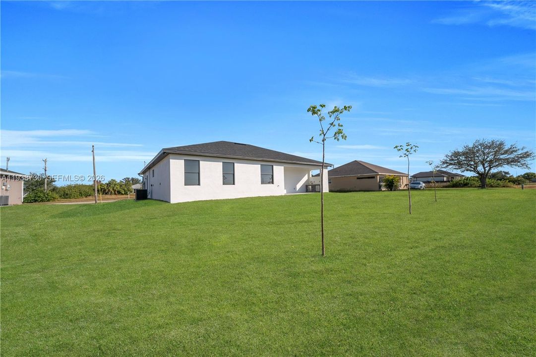 For Sale: $390,000 (4 beds, 2 baths, 1668 Square Feet)