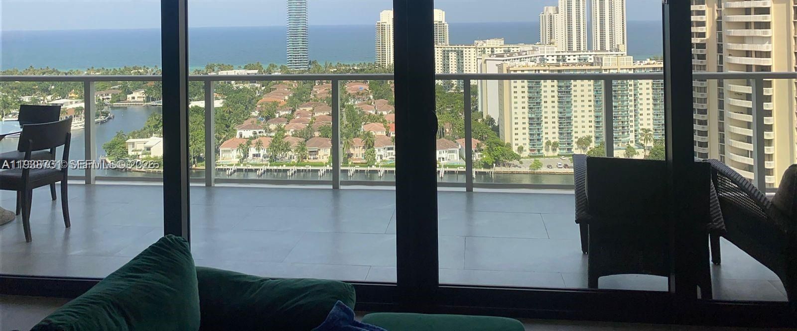 На продажу: $1,250,000 (3 спален, 2 ванн, 2360 Квадратных фут)