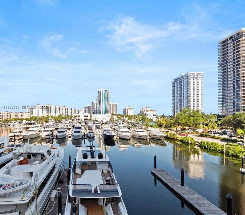 На продажу: $1,250,000 (3 спален, 2 ванн, 2360 Квадратных фут)