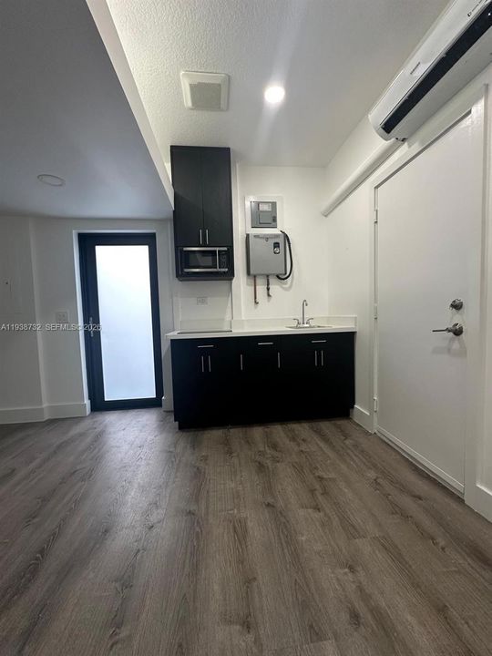 В аренду: $1,500 (1 спален, 1 ванн, 1972 Квадратных фут)