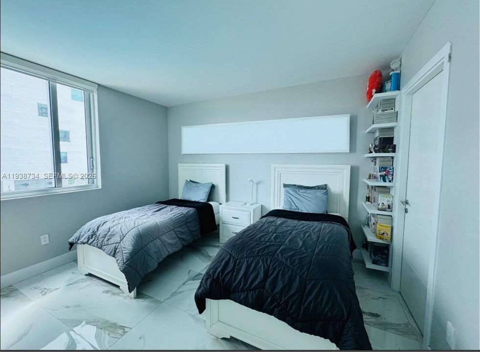 待售: $590,000 (2 贝兹, 2 浴室, 1200 平方英尺)