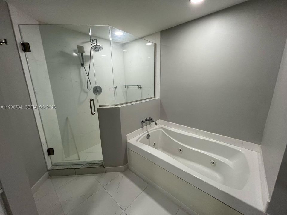 待售: $590,000 (2 贝兹, 2 浴室, 1200 平方英尺)