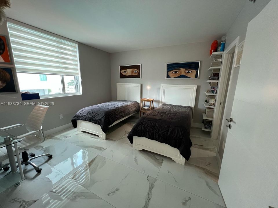 待售: $590,000 (2 贝兹, 2 浴室, 1200 平方英尺)