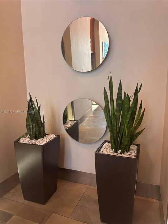 待售: $590,000 (2 贝兹, 2 浴室, 1200 平方英尺)