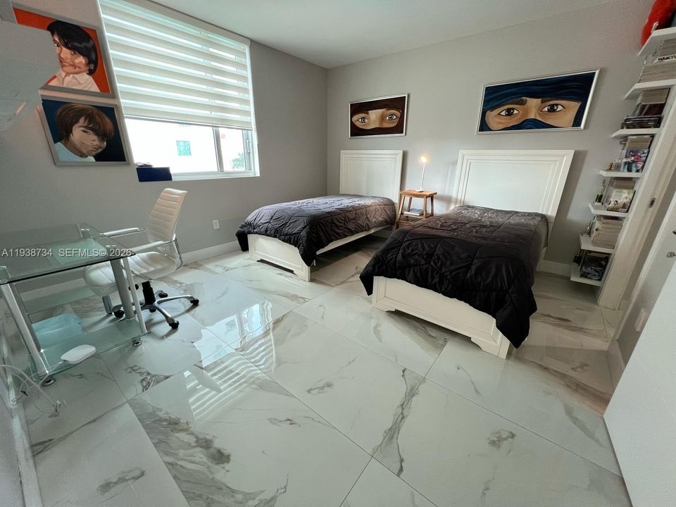 待售: $590,000 (2 贝兹, 2 浴室, 1200 平方英尺)