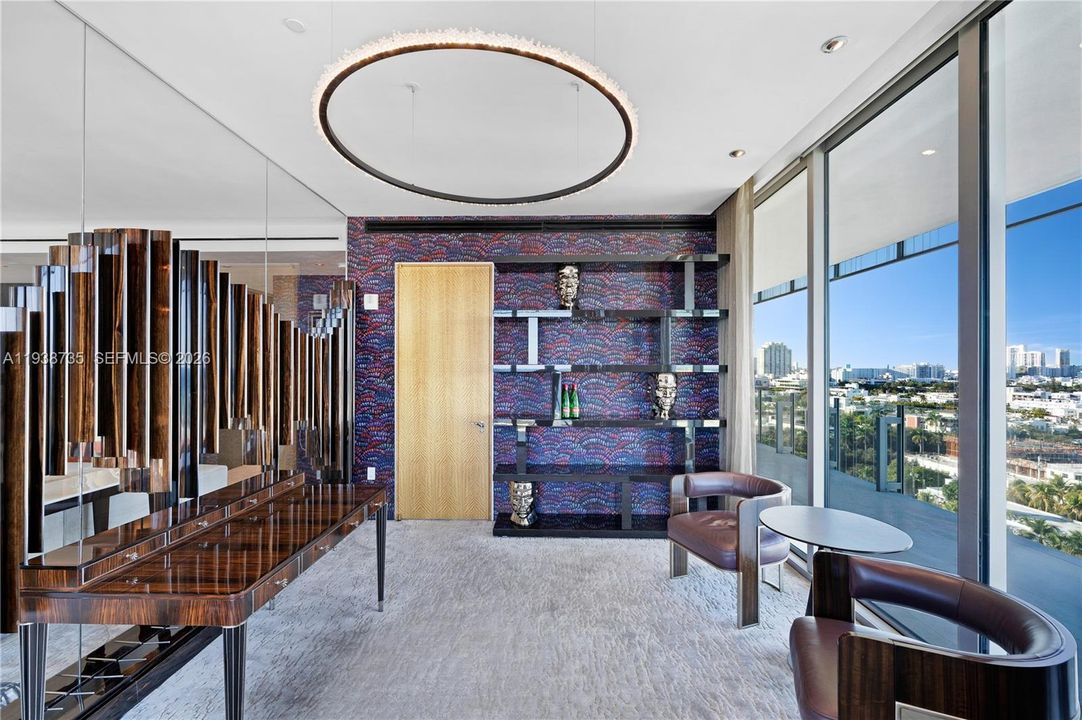 На продажу: $15,000,000 (3 спален, 2 ванн, 3389 Квадратных фут)