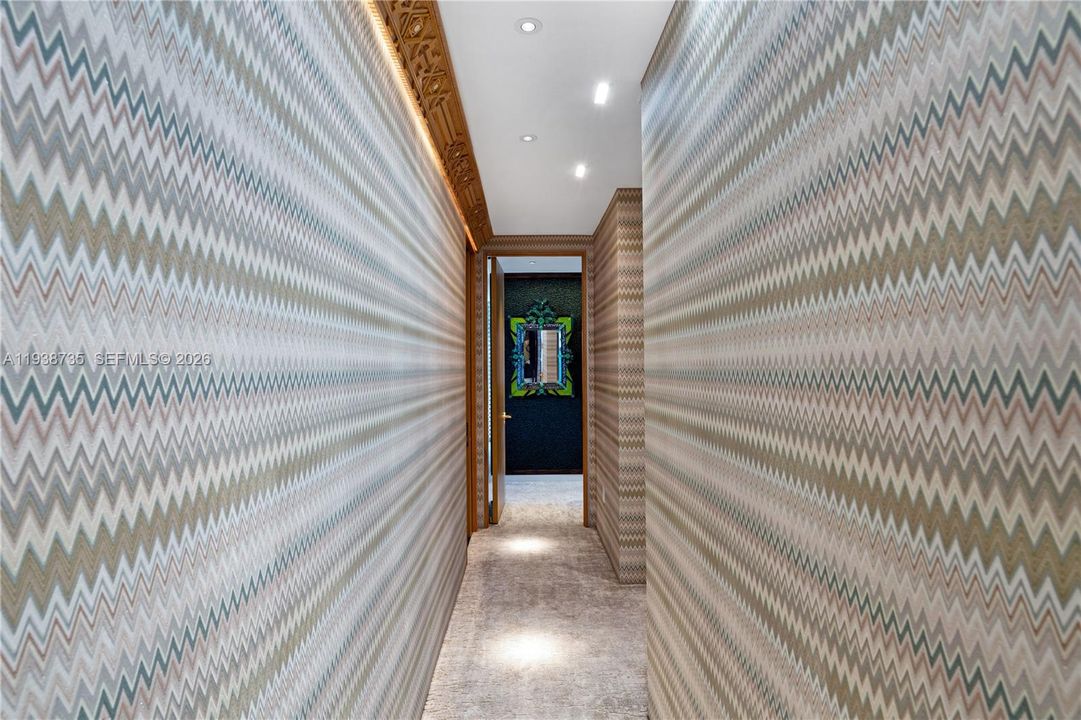 На продажу: $15,000,000 (3 спален, 2 ванн, 3389 Квадратных фут)