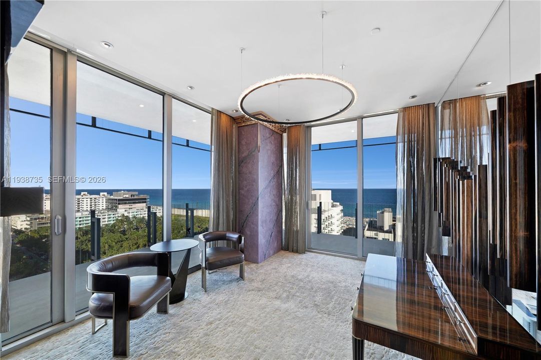 На продажу: $15,000,000 (3 спален, 2 ванн, 3389 Квадратных фут)