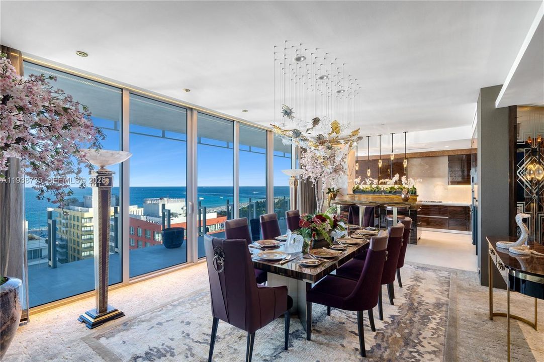 На продажу: $15,000,000 (3 спален, 2 ванн, 3389 Квадратных фут)