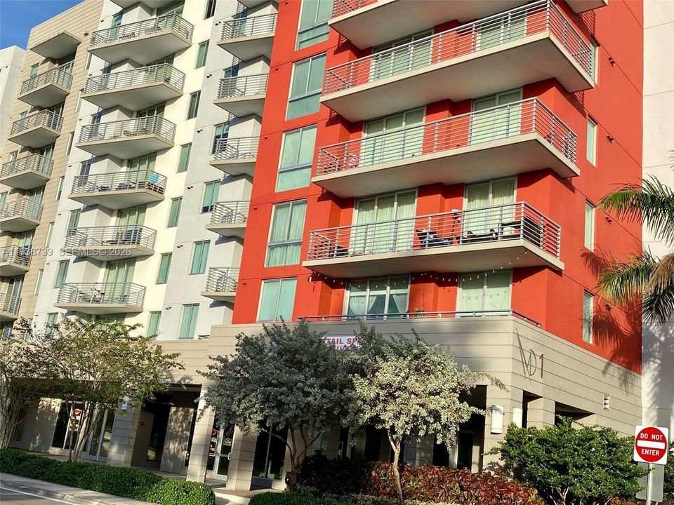 В аренду: $2,900 (2 спален, 2 ванн, 1076 Квадратных фут)