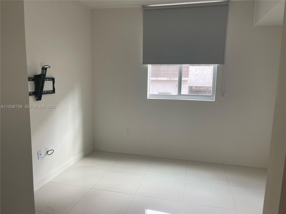 В аренду: $2,900 (2 спален, 2 ванн, 1076 Квадратных фут)