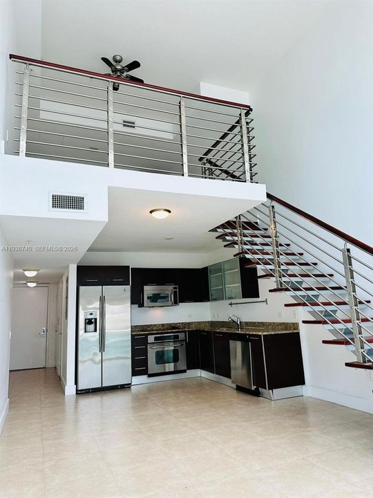 В аренду: $2,800 (1 спален, 1 ванн, 1058 Квадратных фут)