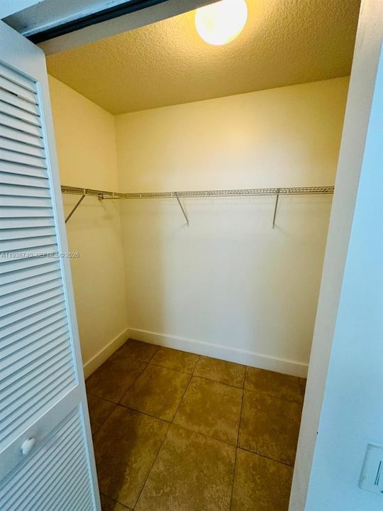 В аренду: $2,800 (1 спален, 1 ванн, 1058 Квадратных фут)