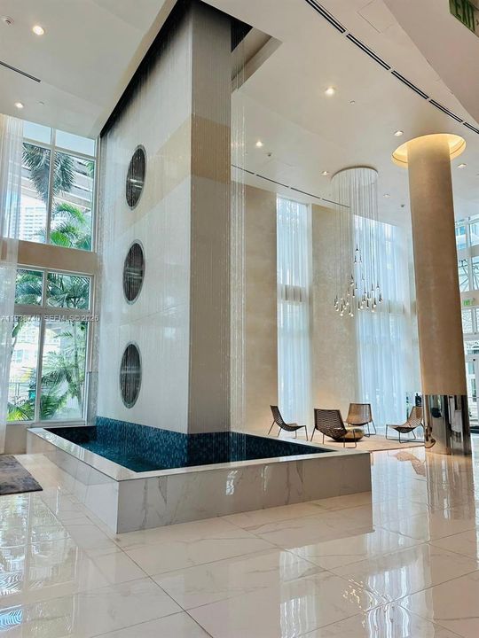 В аренду: $2,800 (1 спален, 1 ванн, 1058 Квадратных фут)