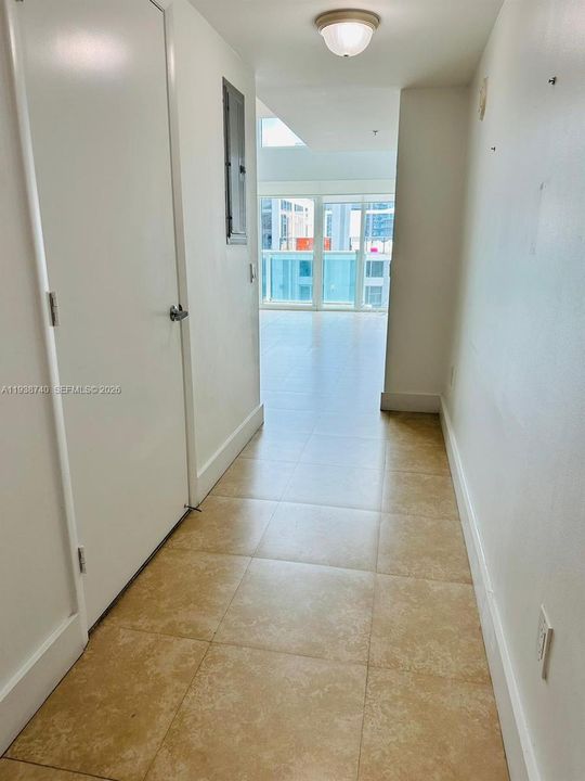 В аренду: $2,800 (1 спален, 1 ванн, 1058 Квадратных фут)