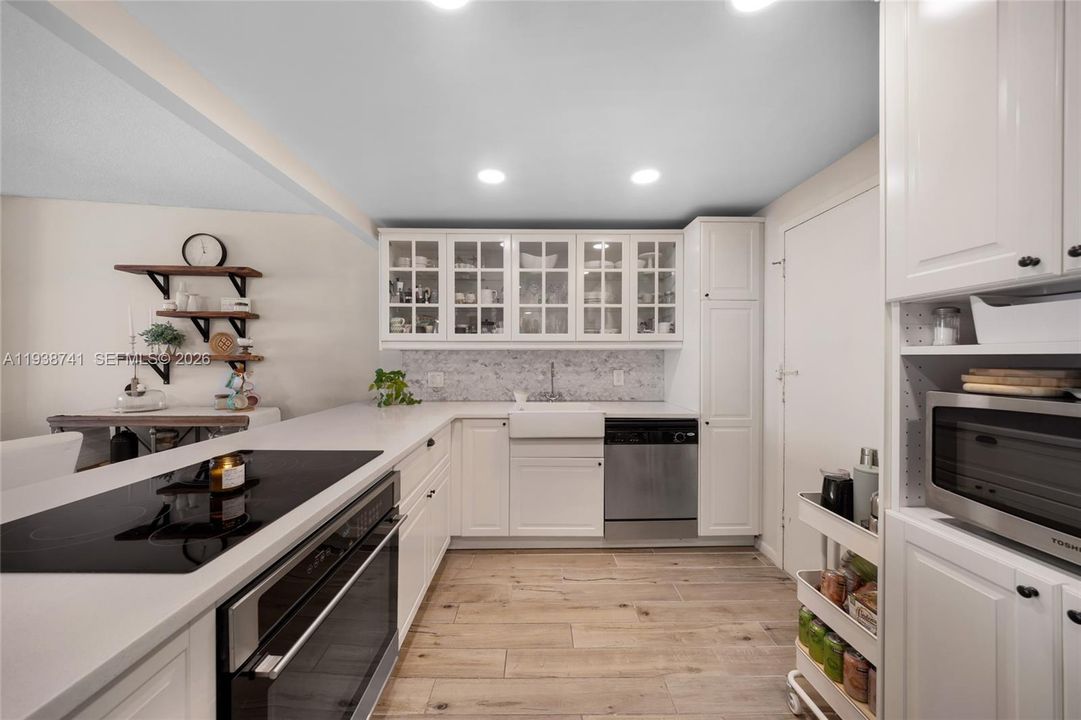 待售: $475,000 (2 贝兹, 2 浴室, 1334 平方英尺)