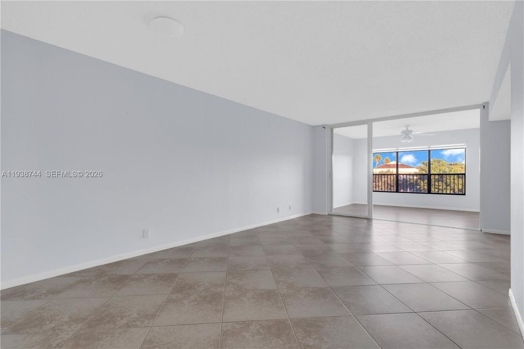 待售: $204,999 (3 贝兹, 2 浴室, 1140 平方英尺)