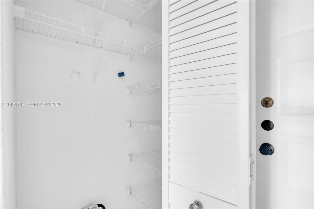 待售: $204,999 (3 贝兹, 2 浴室, 1140 平方英尺)