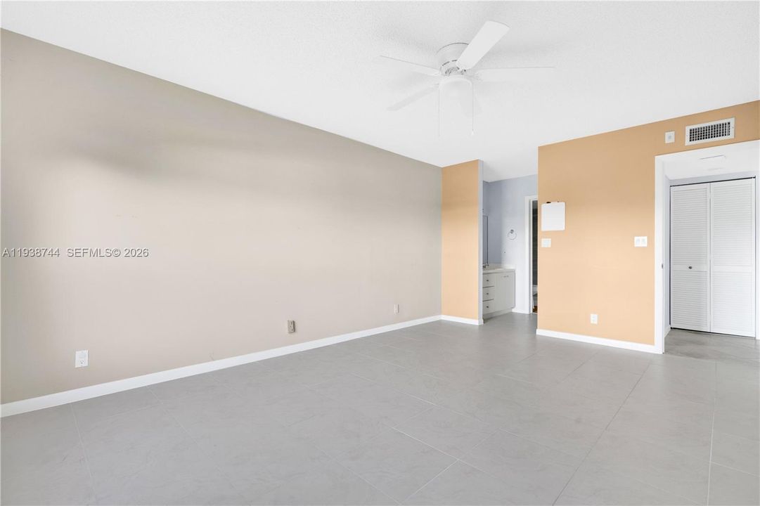 待售: $204,999 (3 贝兹, 2 浴室, 1140 平方英尺)