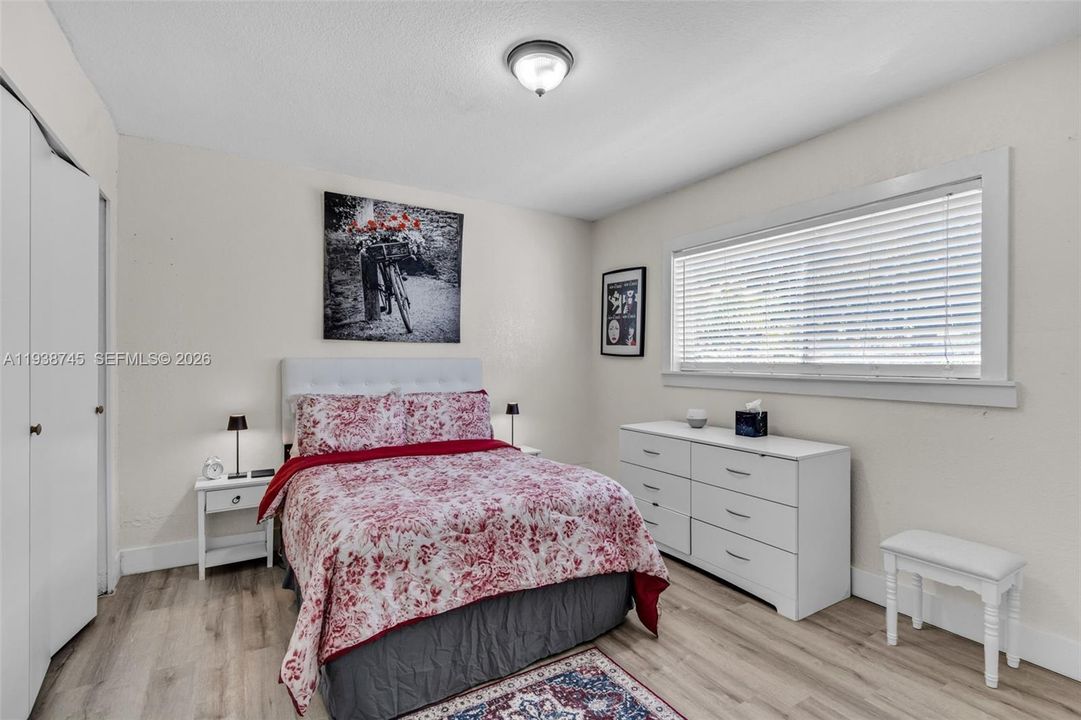 待售: $580,000 (3 贝兹, 2 浴室, 1446 平方英尺)