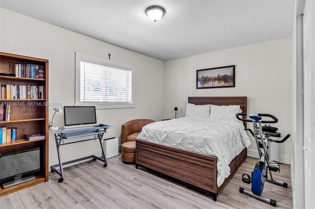 待售: $580,000 (3 贝兹, 2 浴室, 1446 平方英尺)