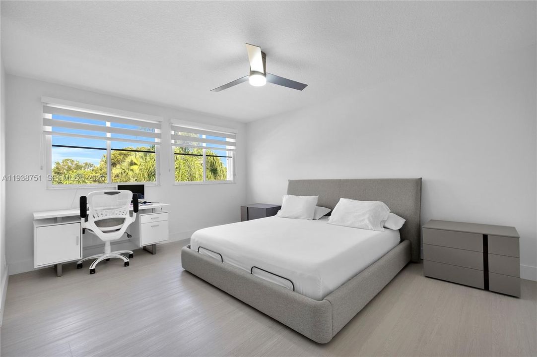 For Rent: $7,500 (5 beds, 3 baths, 2482 Square Feet)