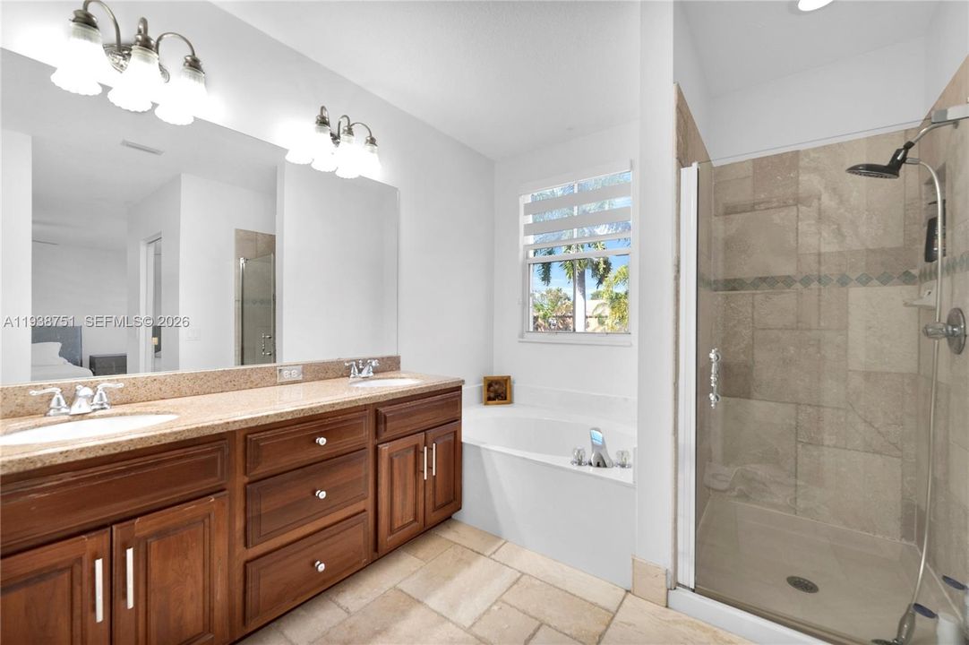 For Rent: $7,500 (5 beds, 3 baths, 2482 Square Feet)