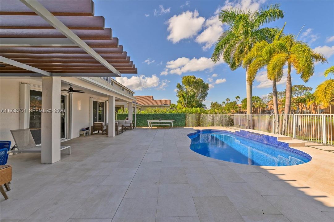 For Rent: $7,500 (5 beds, 3 baths, 2482 Square Feet)