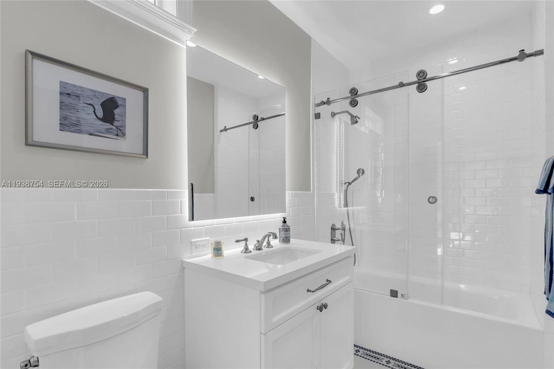 待售: $5,950,000 (5 贝兹, 5 浴室, 5090 平方英尺)