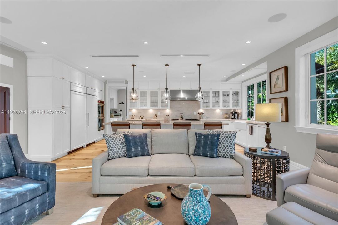 待售: $5,950,000 (5 贝兹, 5 浴室, 5090 平方英尺)