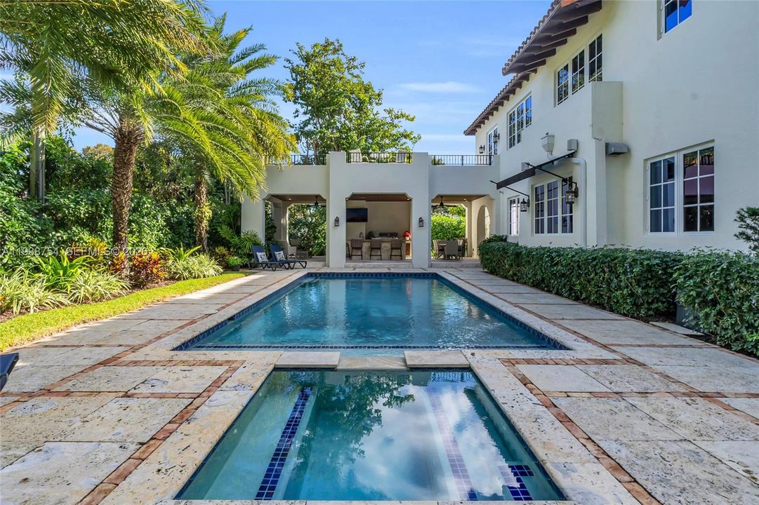 待售: $5,950,000 (5 贝兹, 5 浴室, 5090 平方英尺)