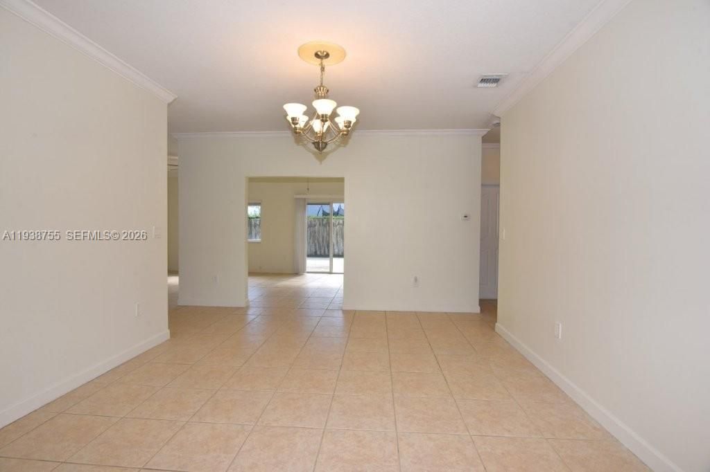 For Rent: $3,200 (3 beds, 2 baths, 1668 Square Feet)