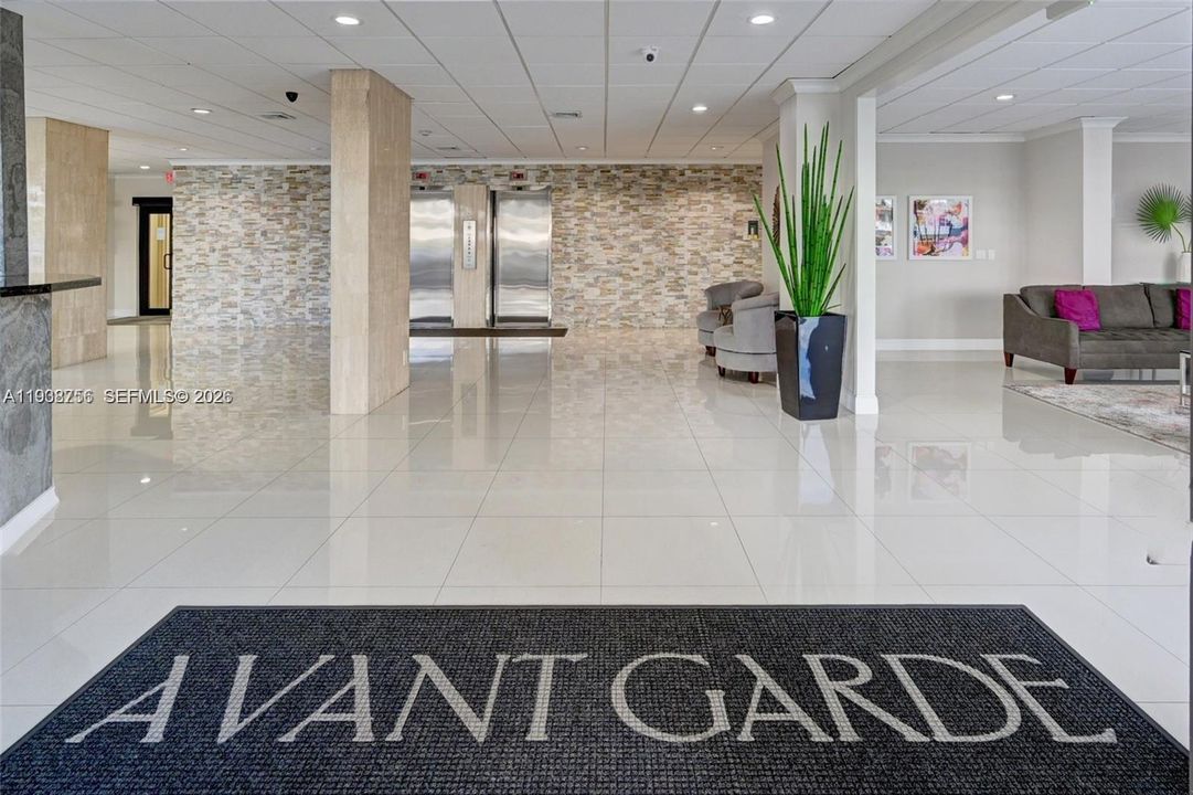 En Venta: $649,000 (2 camas, 2 baños, 1360 Pies cuadrados)