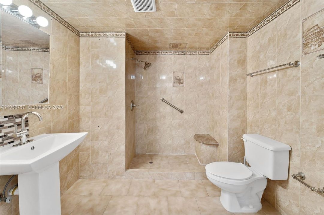 En Renta: $3,000 (2 camas, 2 baños, 940 Pies cuadrados)